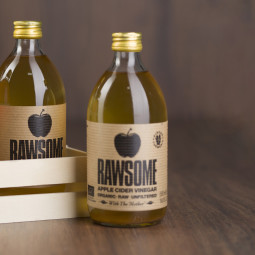 Vinagre de sidra de manzana con genjibre y curcuma sin filtrar Bio 6x500ml RAWSOME
